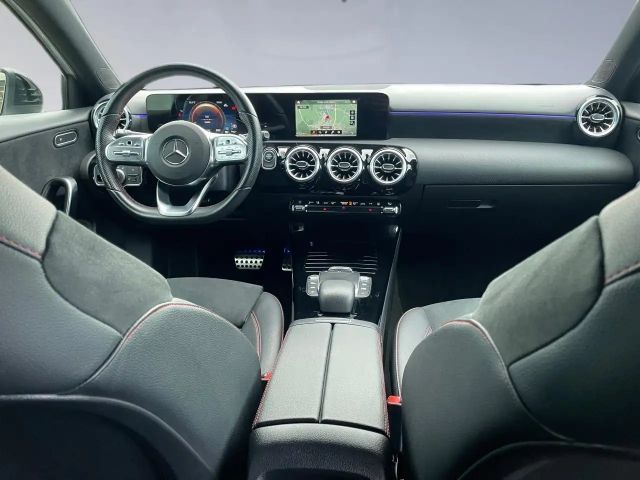 Mercedes-Benz A 250 A 250 e AMG Line