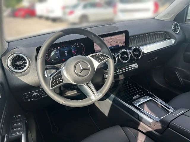 Mercedes-Benz GLB 200 4MATIC GLB 200 d