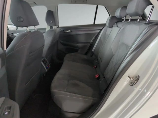 Volkswagen Golf 1.5 TSI Golf VIII Style