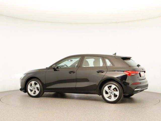 Audi A3 30 TDI Sedan