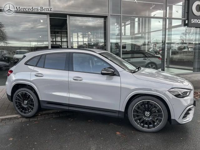 Mercedes-Benz GLA 200 AMG Line GLA 200 d