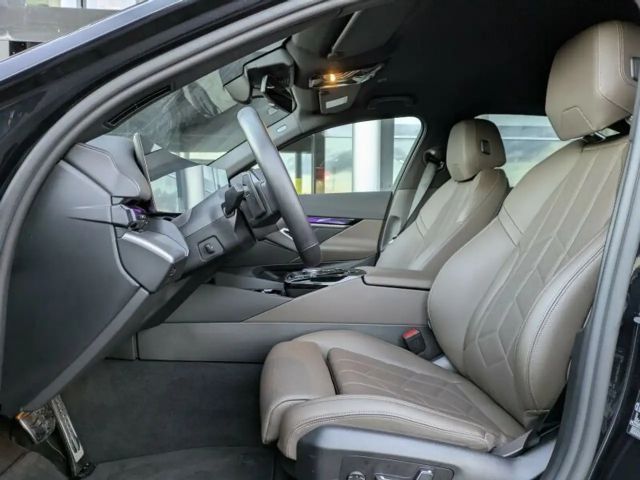 BMW 520 520d M-Sport Sedan