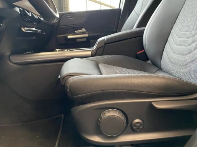 Mercedes-Benz B 180 Progressive