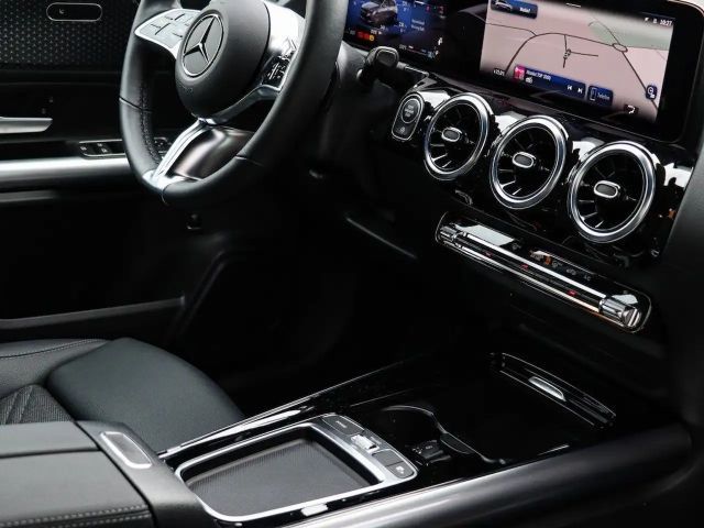 Mercedes-Benz B 180 Progressive Sedan