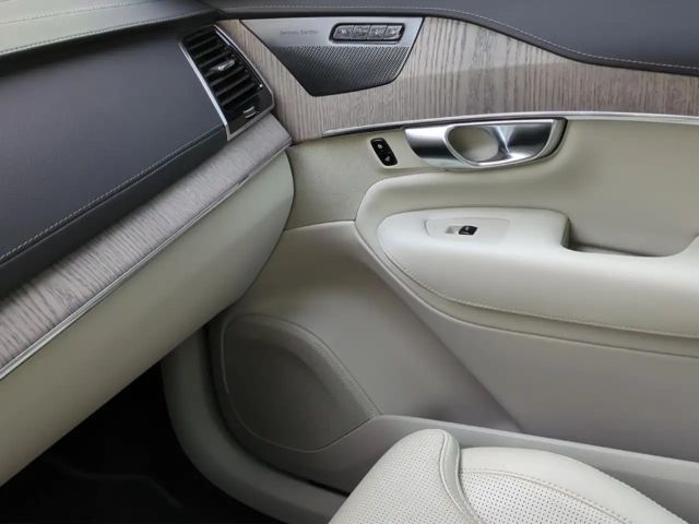 Volvo XC90 Dark Plus Recharge T8