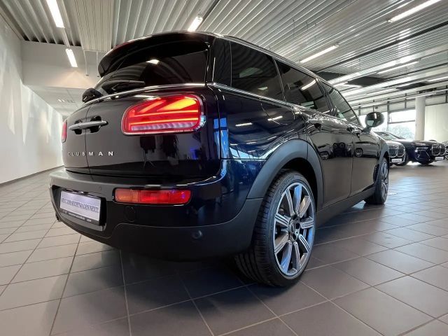 MINI Cooper Clubman LMR+AHK+DKG+RFK+PANO+SPORTSITZ+SZH+GRA+LED+PARKASS