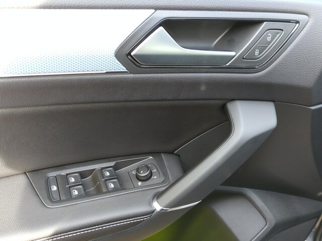 Volkswagen Touran 1.5 TSI DSG