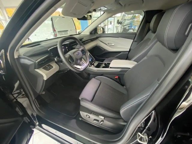 Ford Explorer Extended range RWD