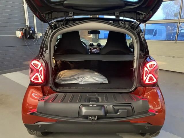 Smart EQ fortwo smart EQ fortwo Exclusive LED Panorama Kamera...