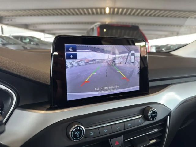 Ford Focus Cool & Connect EcoBoost Wagon