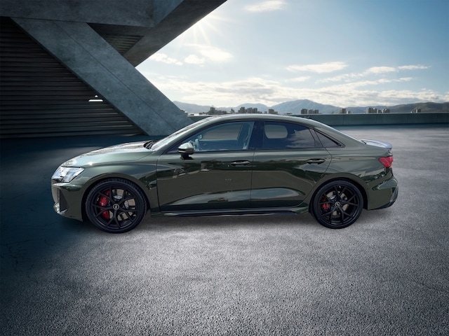 Audi RS3 Quattro S-Tronic Sedan