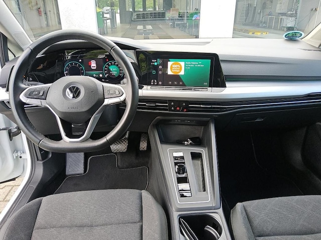 Volkswagen Golf DSG Life