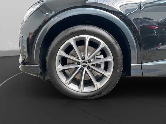 Audi Q4 e-tron SUV 45 e-tron Audi Q4 e-tron