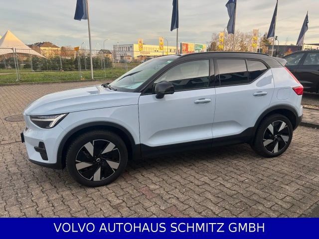 Volvo XC40 AWD Plus Recharge Twin Engine