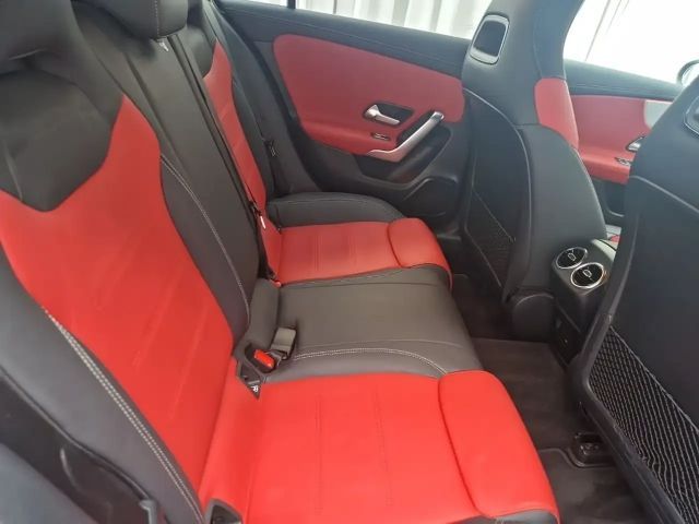 Mercedes-Benz A 180 AMG Line Hatchback