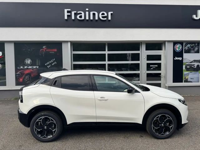 Alfa Romeo Junior Ibrida