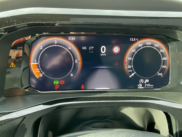 Volkswagen Multivan 2.0 TDI DSG Style T7