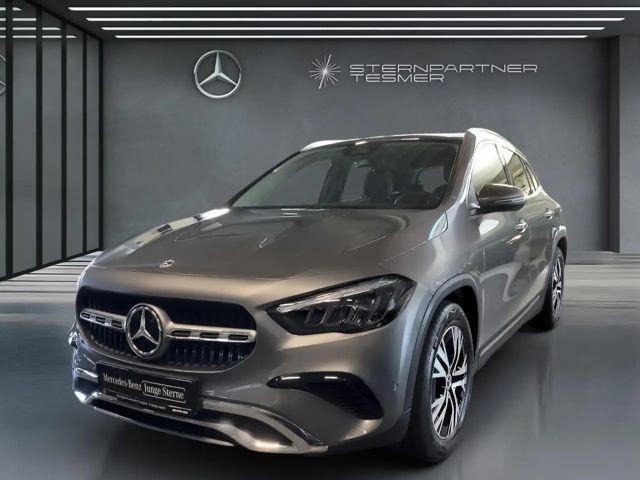 Mercedes-Benz GLA 200 Progressive