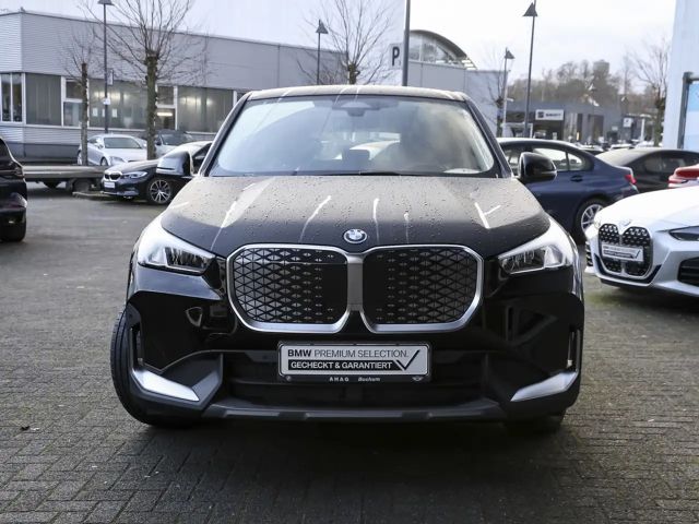 BMW iX1 xDrive30