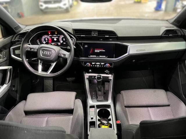 Audi Q3 35 TDI S-Tronic