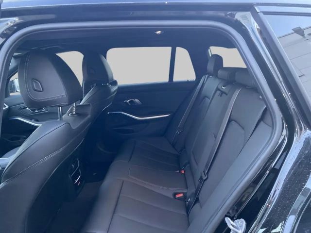 BMW 330 330e M-Sport