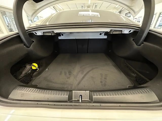 Mercedes-Benz CLA 200 AMG Line Coupé