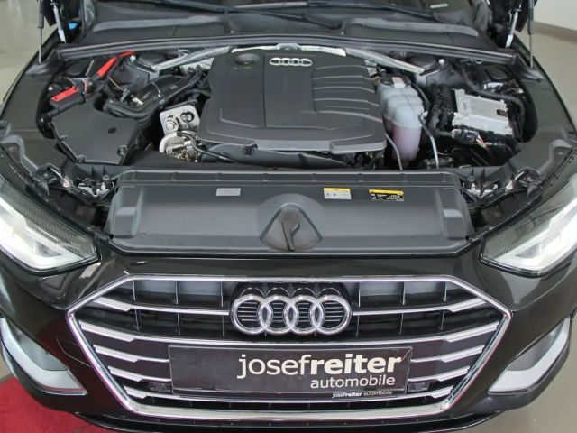 Audi A4 30 TDI Avant S-Tronic