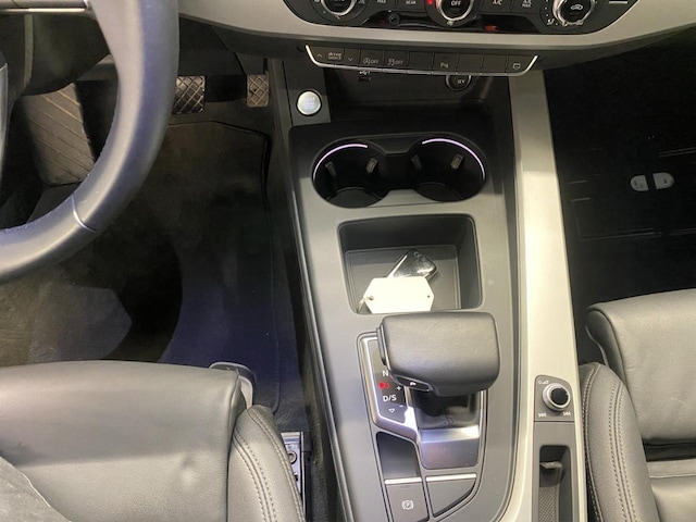 Audi A4 45 TFSI Avant Quattro S-Line S-Tronic