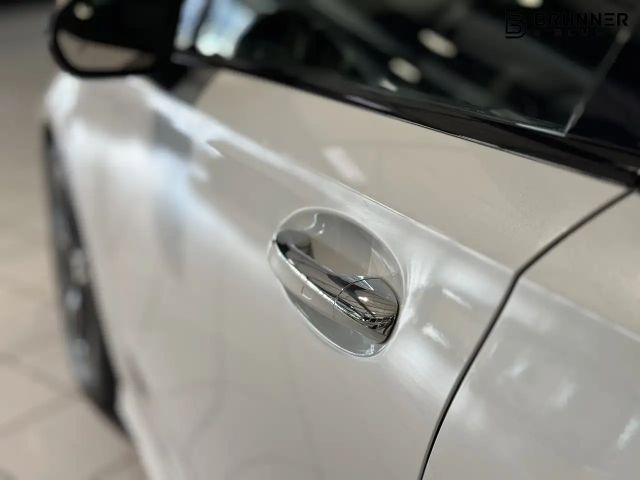 Mercedes-Benz A 220 A 220 d