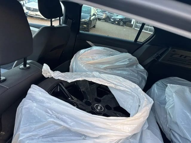 Opel Astra Edition Hybrid Innovation