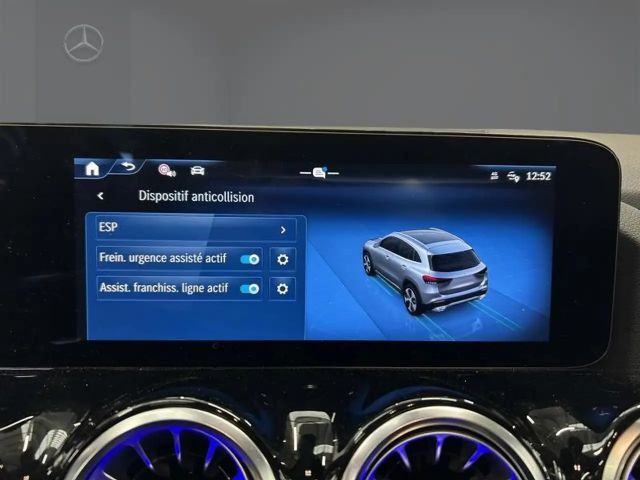 Mercedes-Benz GLA 180 AMG Line