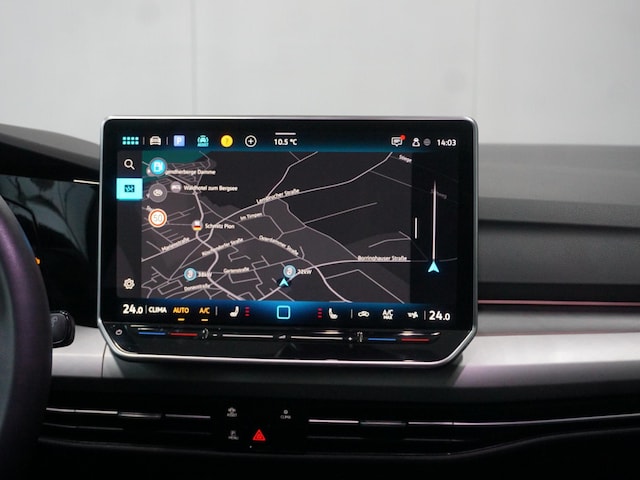 Volkswagen Golf 1.5 eTSI DSG Life Variant