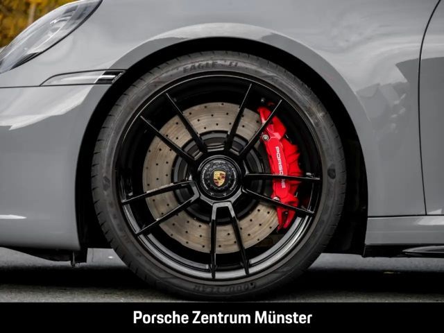 Porsche 992 Cabrio Carrera GTS