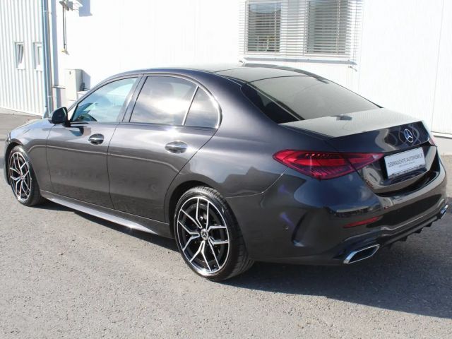 Mercedes-Benz C 200 4MATIC Sedan