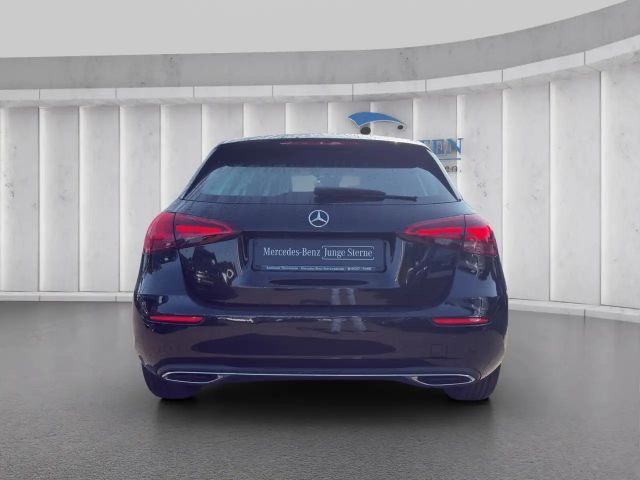 Mercedes-Benz A 180 Hatchback Progressive