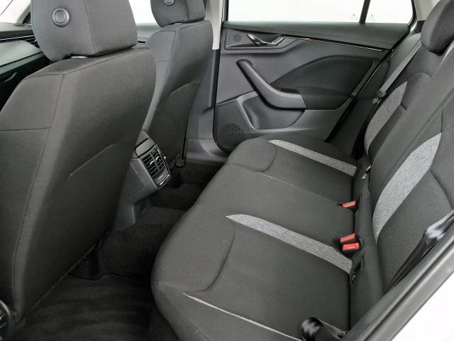 Skoda Kamiq Essence TSI