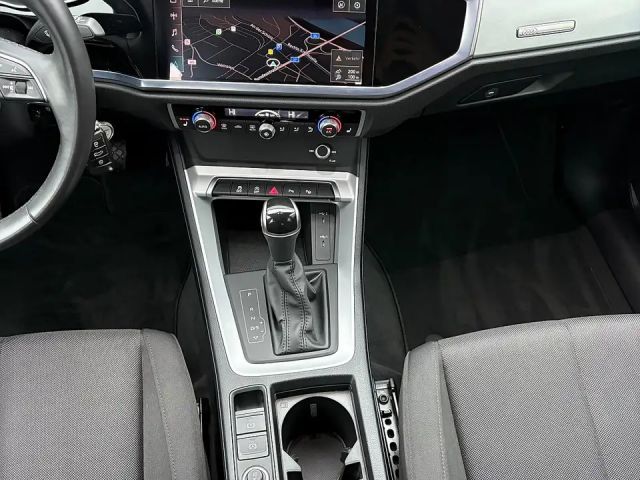 Audi Q3 35 TDI S-Tronic