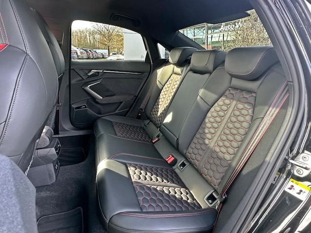 Audi RS3 Quattro S-Tronic Sedan