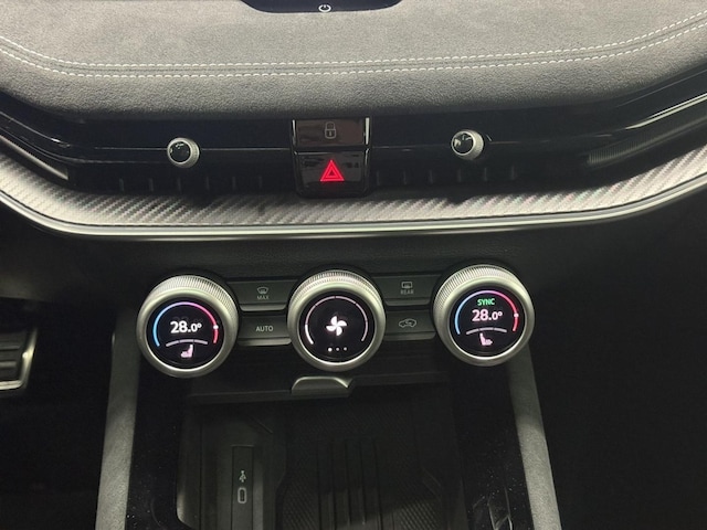 Skoda Superb 2.0 TDI 4x4 Combi Sportline