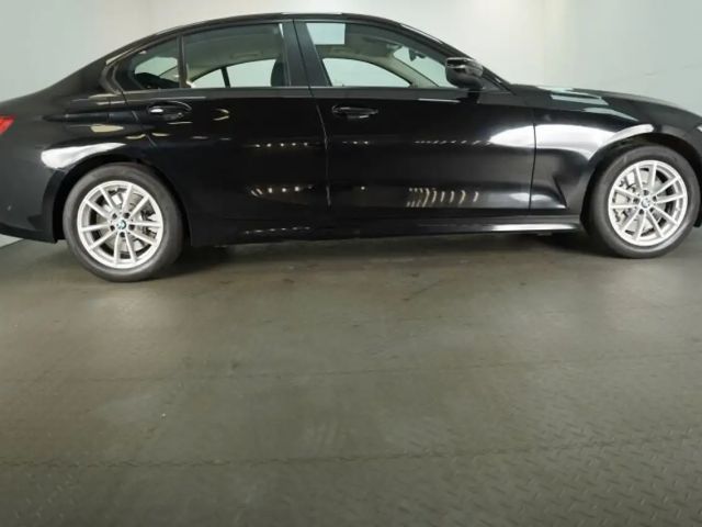 BMW 330 330i Advantage pakket Sedan