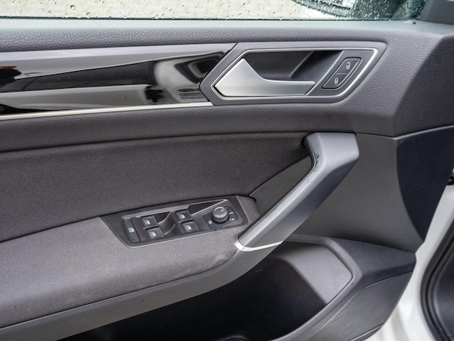 Volkswagen Touran 1.5 TSI Highline