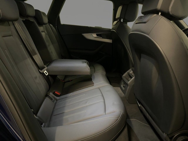 Audi A4 35 TFSI Avant S-Tronic