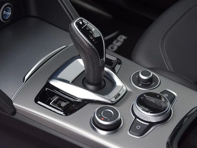 Alfa Romeo Stelvio AT8 Q4 TI Veloce