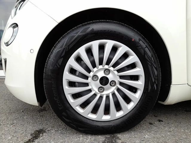 Fiat 500C 42 kWh Cabriolet Aut. *LED / VIRTUELL / STANDHZ...