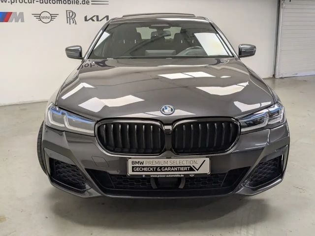 BMW 530 530e M-Sport Sedan xDrive