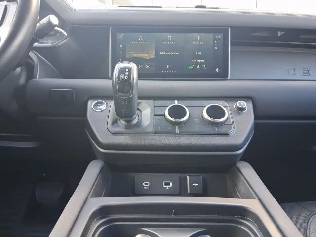 Land Rover Defender 110 AWD D250 Dynamic SE