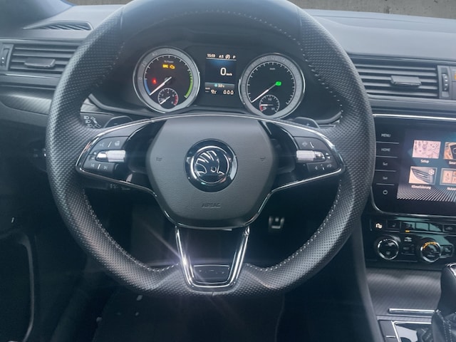 Skoda Superb Combi Sportline iV
