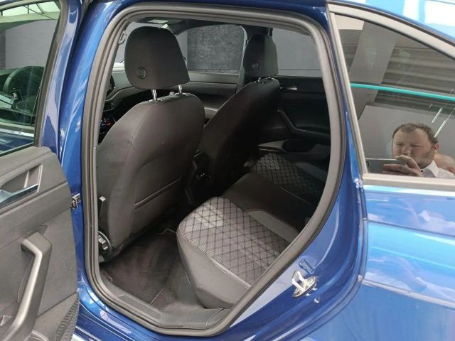 Volkswagen Taigo 1.0 TSI DSG