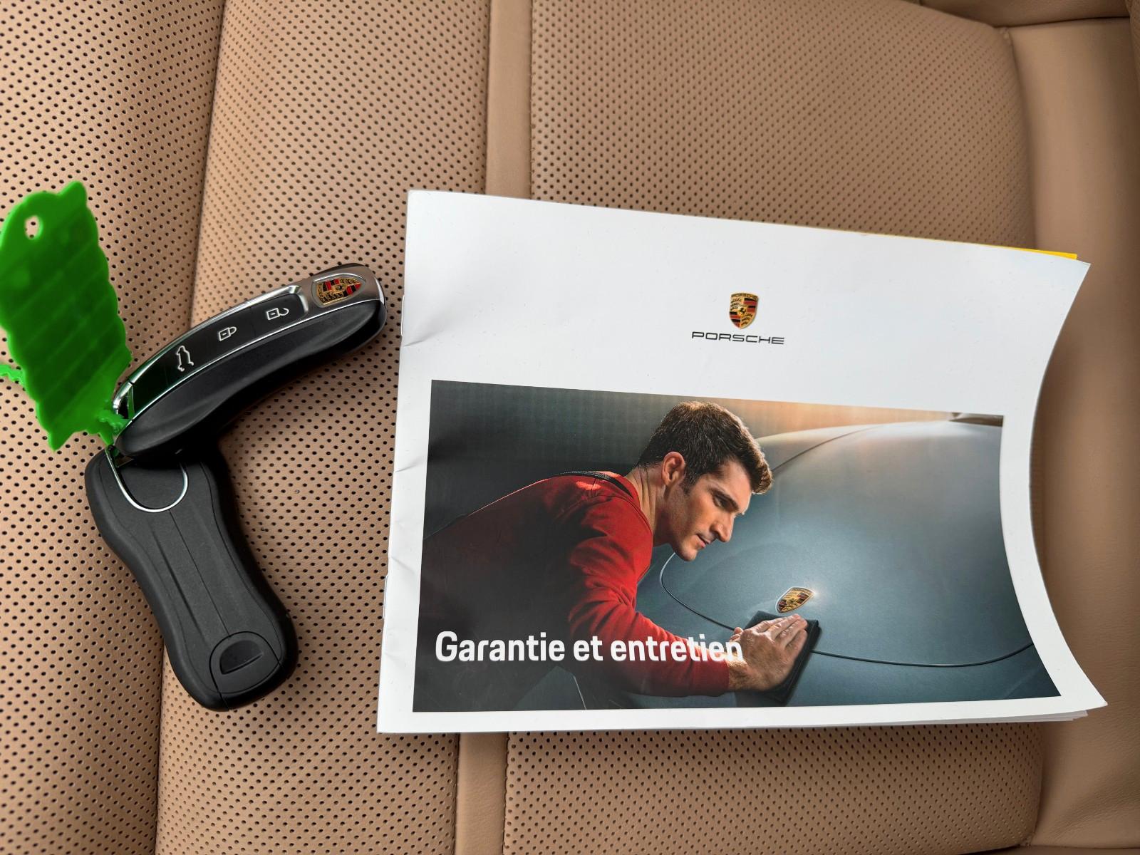 Porsche Cayenne E-Hybrid Platinum Edition