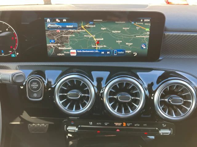 Mercedes-Benz A 180 A 180 d Hatchback